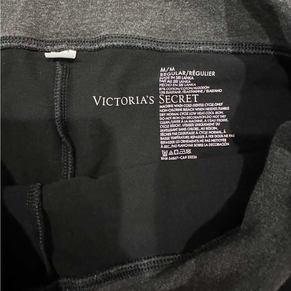 Victoria’s Secret PINK Yoga Shorts. Size: M - Picture 2 of 3